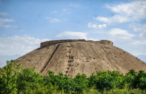 تپه ازبکی از آثار تاریخی استان البرز
